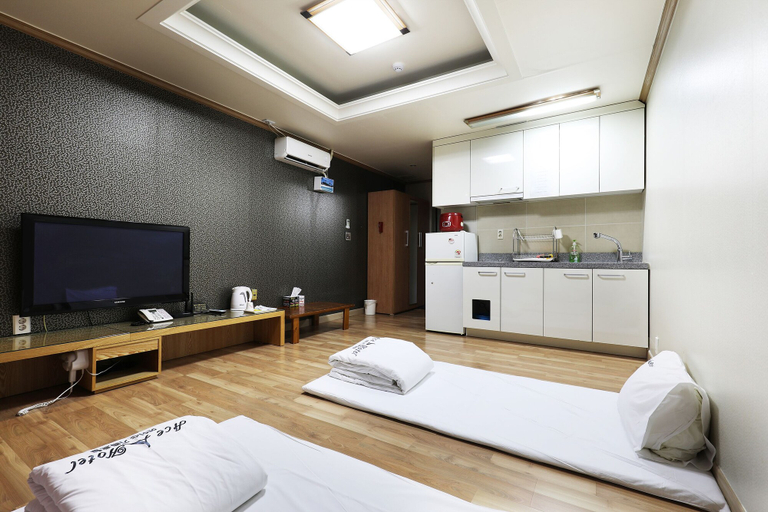 Bedroom 2, Ace Family Hotel, Jeongseon