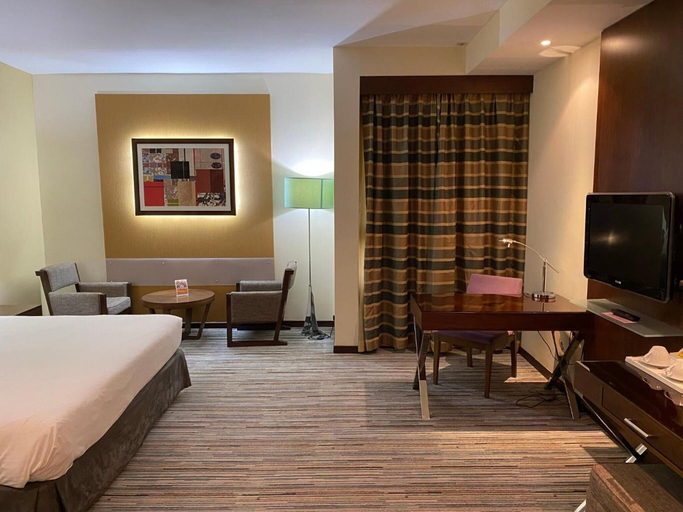 Bedroom 4, Phoenix Plaza Hotel Apartments, Abu Dhabi City