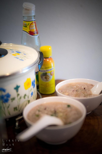 Food & Drinks 4, Retro Twin Home At Maesot, Mae Sot