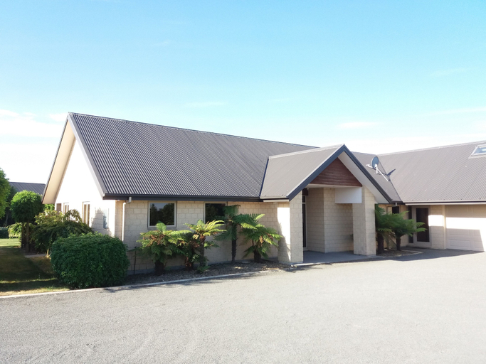 Exterior & Views 2, Claremont Country Lodge B&B, Selwyn