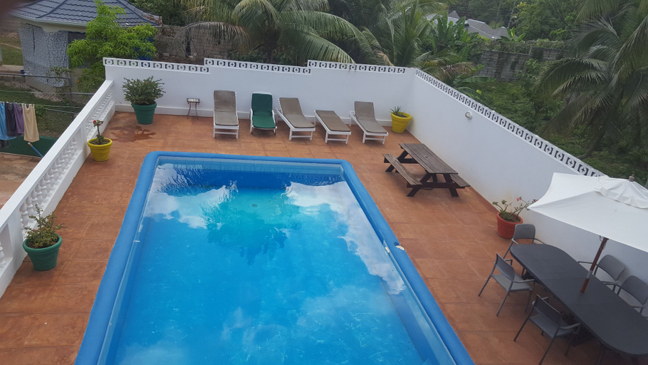 Sport & Beauty 2, Ocho Rios Pimento Villas