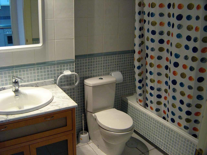 Bathroom, Apartamento Jardines L1-2E, Almería