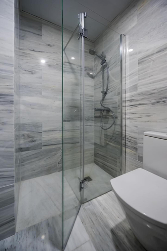 Bathroom 3, Genteel Home Mateos Gago Terrace, Sevilla