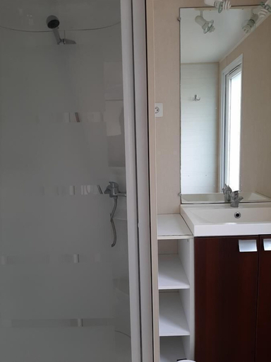 Bathroom, Camping Uhaitza - Chalets, Pyrénées-Atlantiques