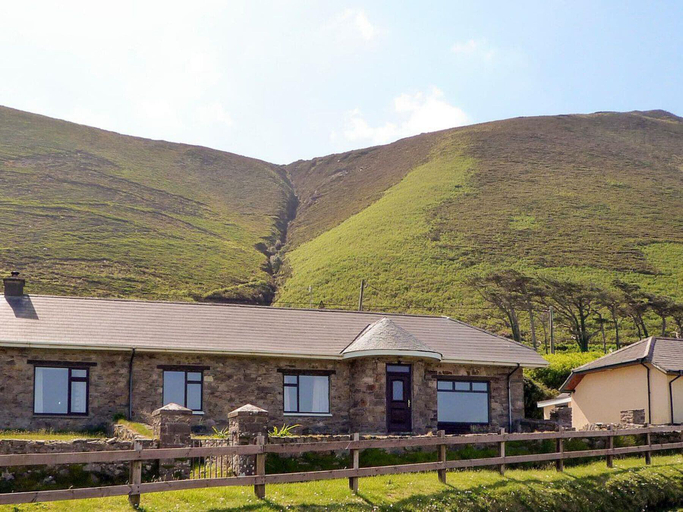 Exterior & Views, The Lodge Rossbeigh