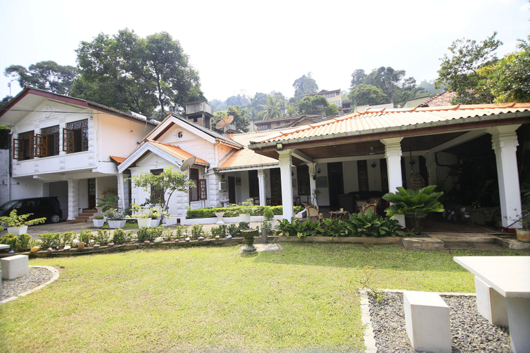 Exterior & Views, Singgah - Hostel, K.F.G. & G. Korale