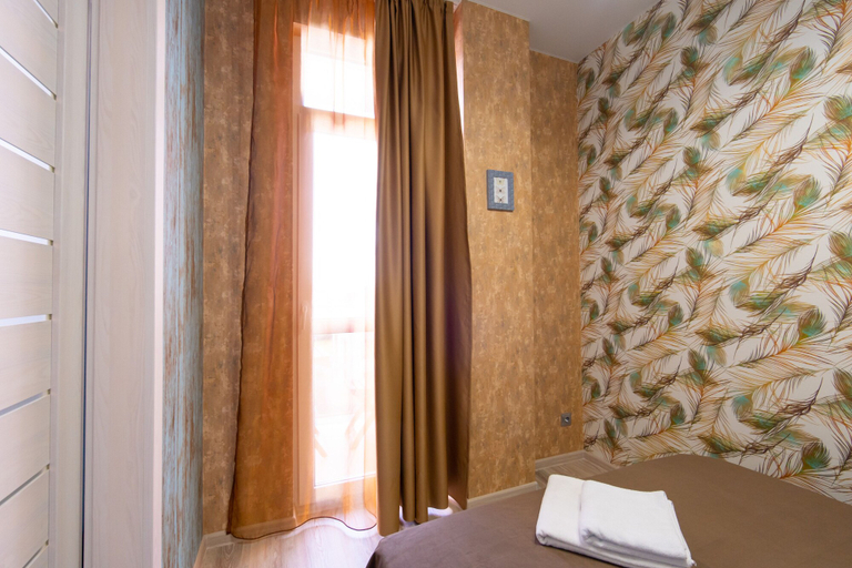 Bedroom 3, More Apartments na Trostnikovoy 35 4, Sochi gorsovet