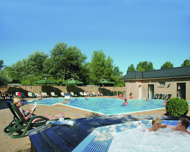Outdoor pool, Ferienwohnungen Wulfener Hals, Ostholstein