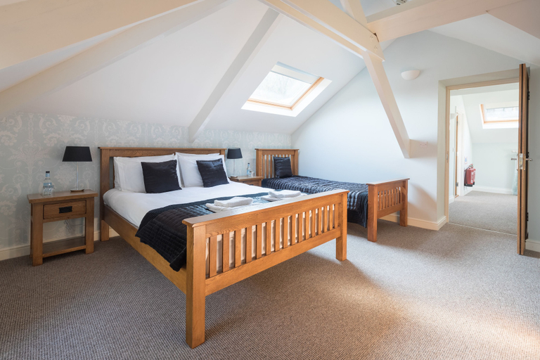 Bedroom 2, The Cambrian Inn, Pembrokeshire