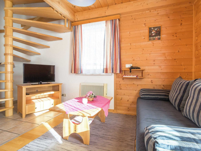 Others 4, Beautiful Holiday Home in Weinebene With Sauna, Wolfsberg