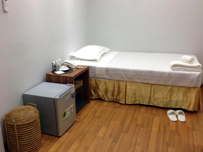 Bedroom 2, Golden Silk Road Hotel, Yangon