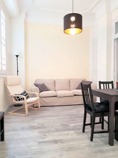 Others 3, Apartamento Pintor Salvador Abril, Valencia