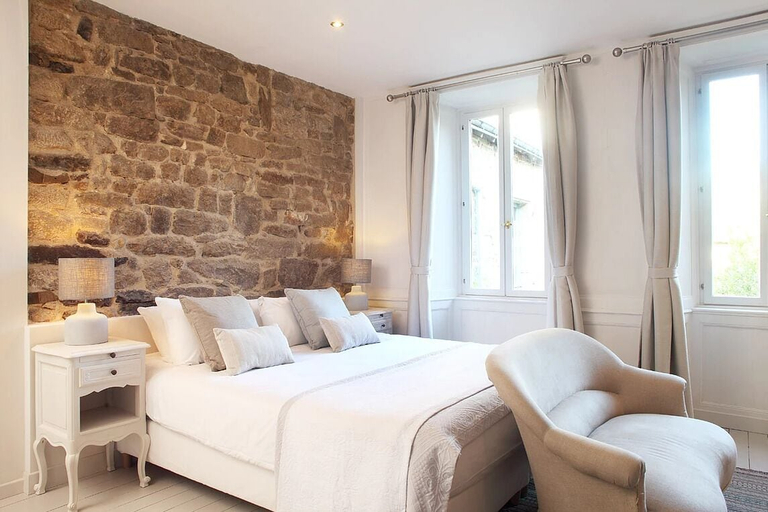 Bedroom 5, Aux Sabots Rouges, Morbihan