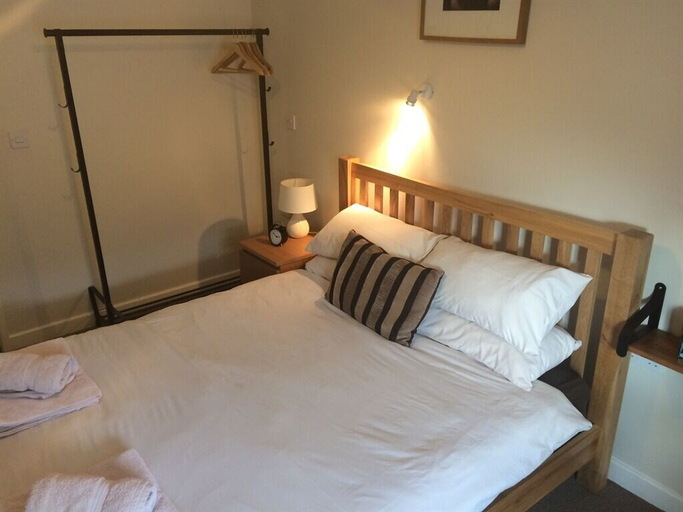 Bedroom 2, The Sun Inn, Shropshire