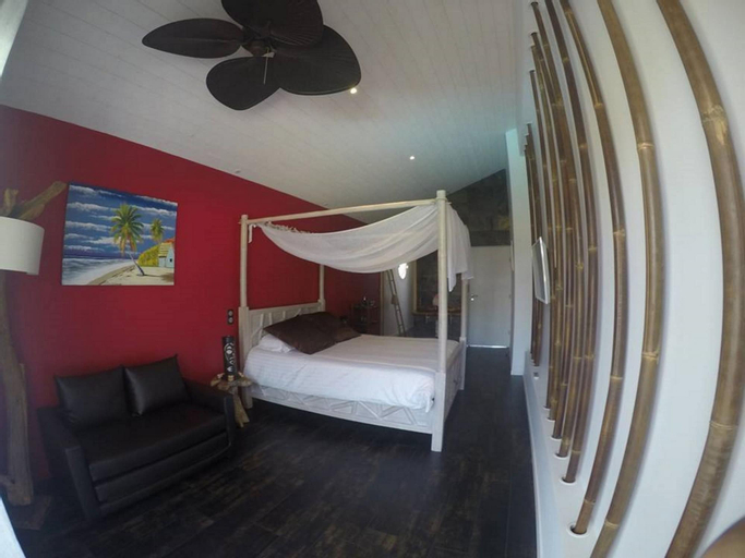 Bedroom 4, Villa Bora Bora, Gironde