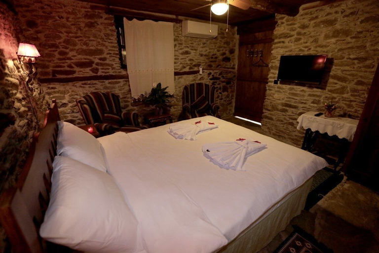 Bedroom 4, Kadilar Pasazade Konagi Butik Otel, Ödemiş