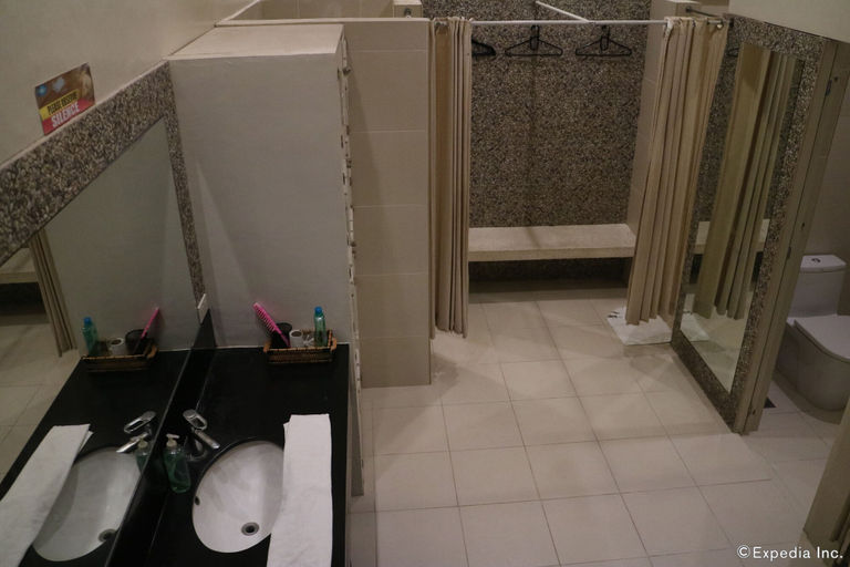 Bathroom 5, L'Fisher Chalet, Bacolod City