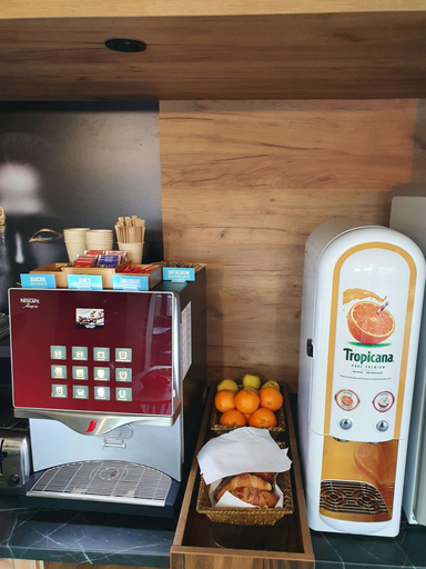 Food & Drinks 5, KYRIAD DIRECT ORLEANS - Olivet - La Source, Loiret