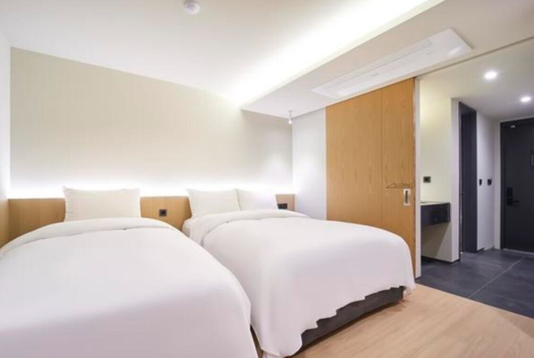 Bedroom 3, Tara Hotel, Gangnam