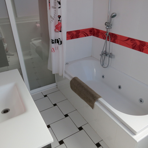 Bathroom 3, Benirent Portofino 12B, Alicante
