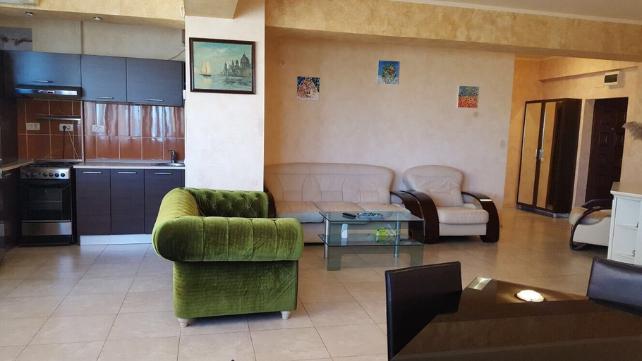 Others 5, Beach & Clubs Apartments Mamaia, Constanta