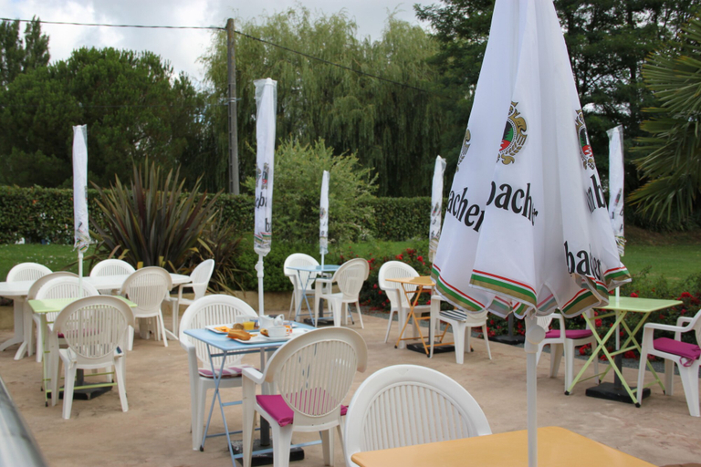 Others 5, Agape Hotel, Deux-Sèvres