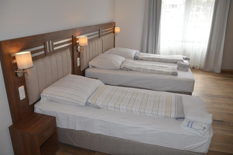 Bedroom 4, Hotel Colonia, Köln