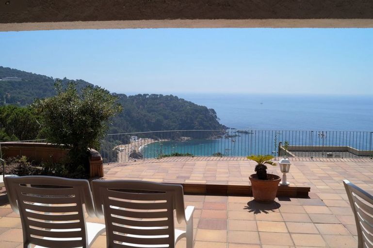 Others 5, 107528 - House in Cala Canyelles, Girona