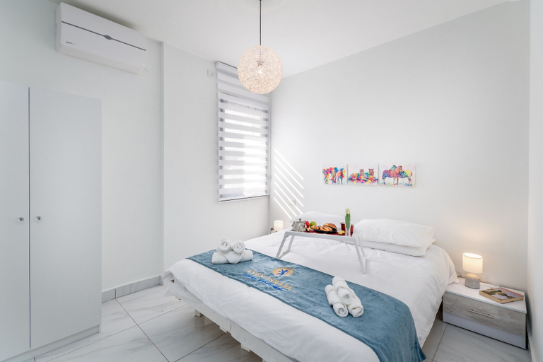 Bedroom 2, Even Israel Apartments