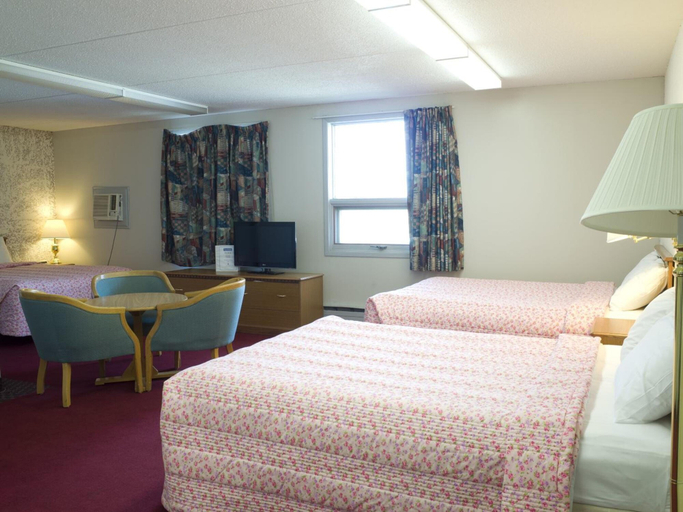Bedroom 5, Bluebird Hotel, Division No. 14