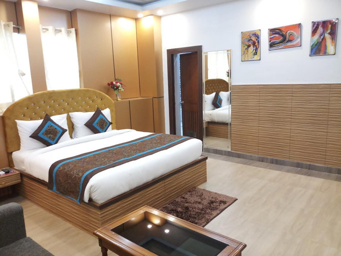 Bedroom 2, Hotel The Golden Sunrise, Patna