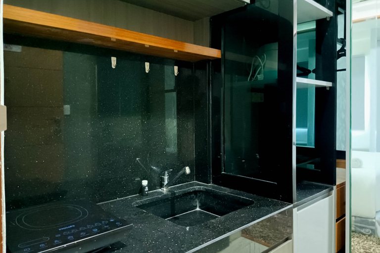 Others 4, Relaxing Studio at Vida View Makassar Apartment By Travelio, Makassar
