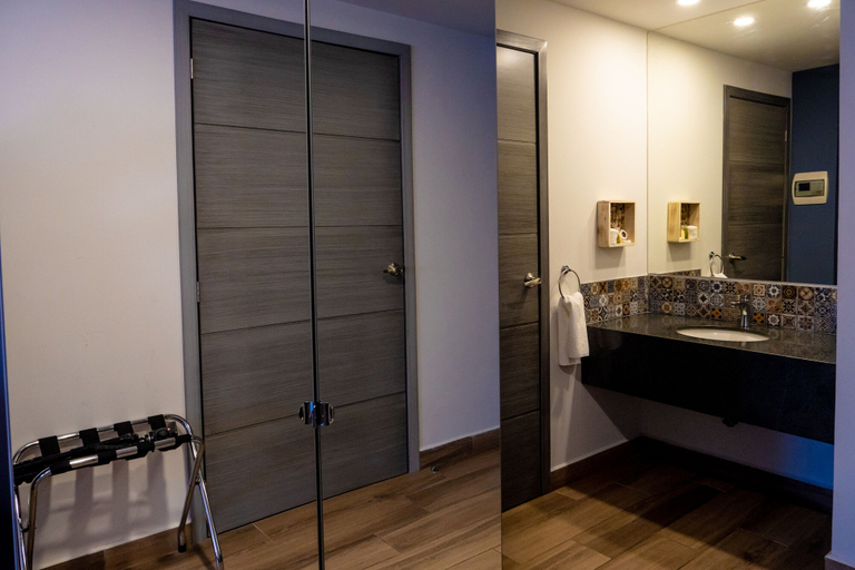 Bathroom 4, Sawari Hotel, Guaymas