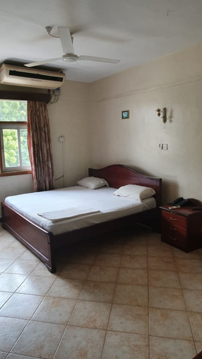 Bedroom 2, Hiddig Hotel, Garissa Township