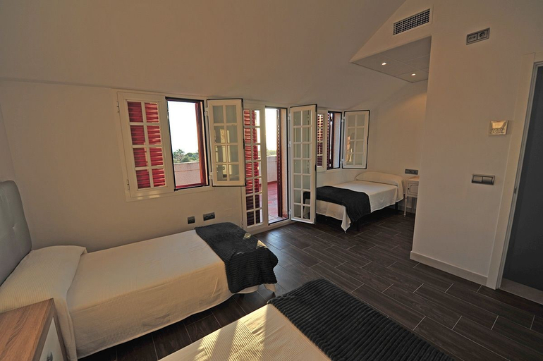 Bedroom 3, Casa Cinco Dormitorios Acceso Playa, Cádiz
