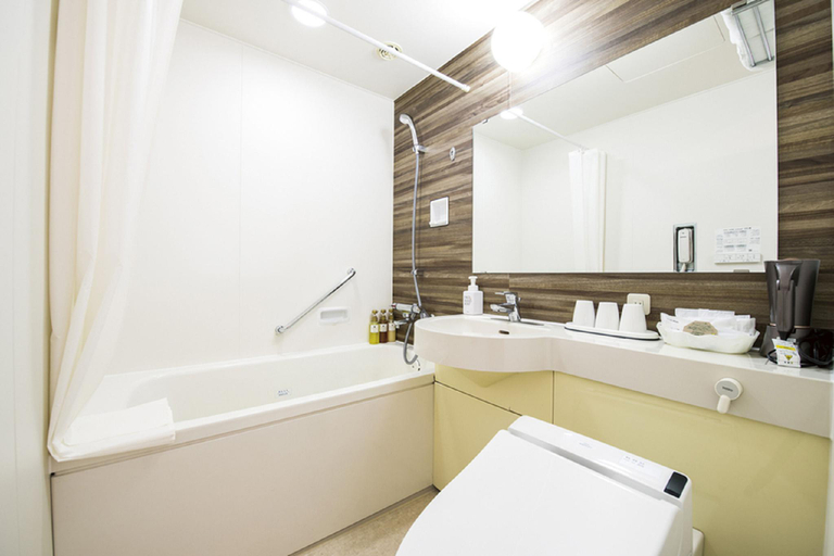 Bathroom 4, Hotel Port Plaza Chiba, Chiba