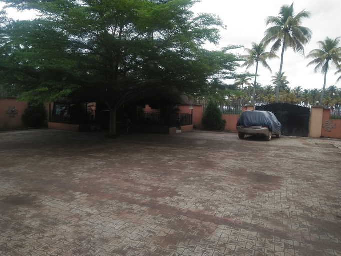 Others 3, De Villa Hotel and Suites, Badagary