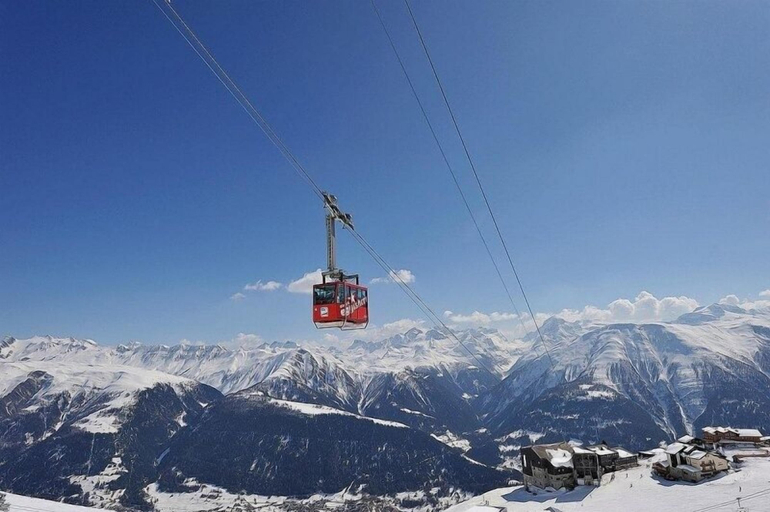 Snow and ski sports 5, Auf der March, Goms