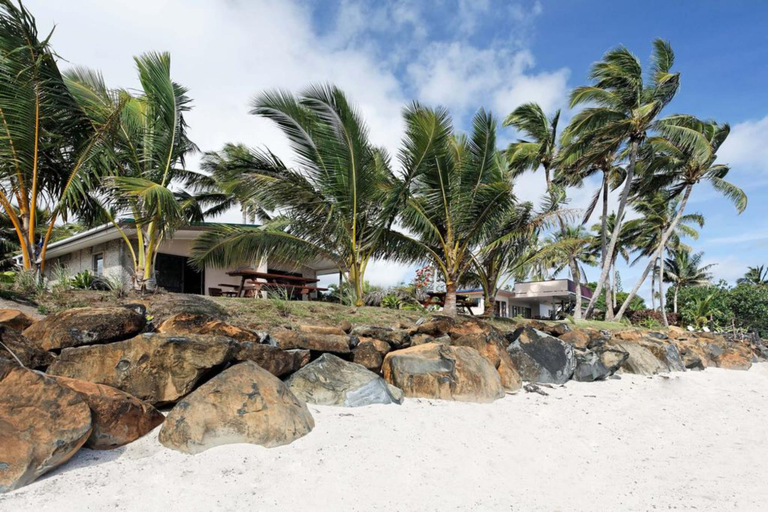 Others 4, Raro Beach Bach, Rorotonga