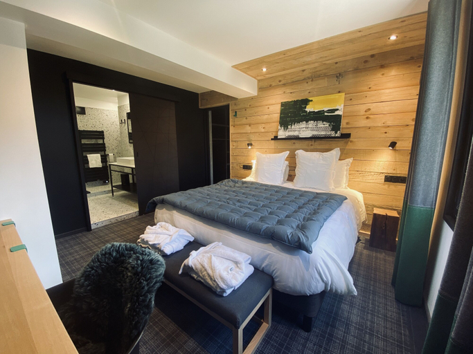 Bedroom 4, Hotel 16 - 150, Hautes-Alpes