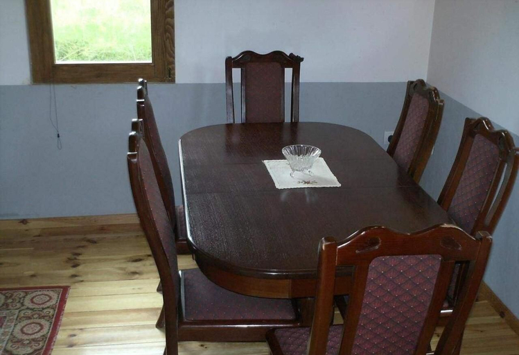 Others 5, Chalet Breza