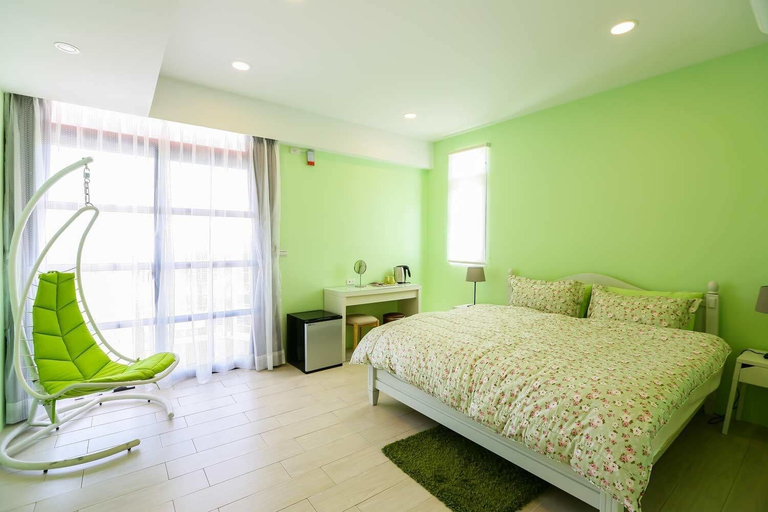 Bedroom 2, Sea - People, Penghu