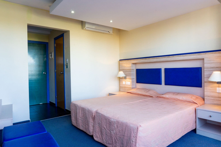 Bedroom 3, Mariandy Hotel, Larnaca