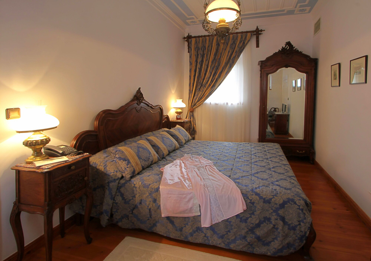 Bedroom 3, Argentikon Luxury Suites, North Aegean