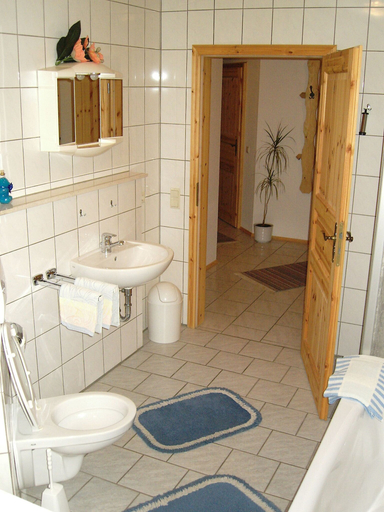 Bathroom 4, Gästehaus Rüger, Bergstraße