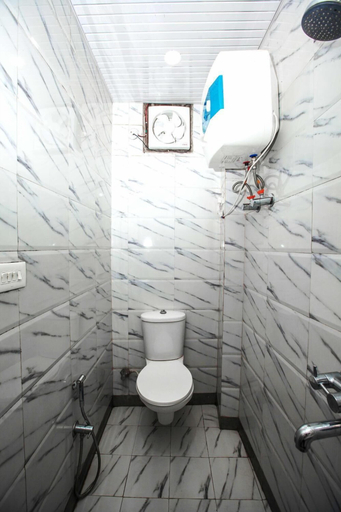 Bathroom, Hotel Subash, Reasi