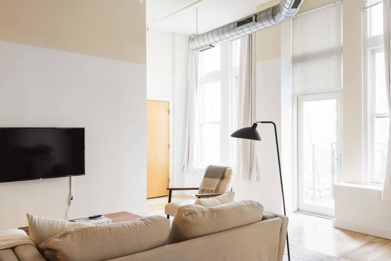 Others 4, Spacious DT Lofts with Full Kitchen by Zencity, Saint Louis