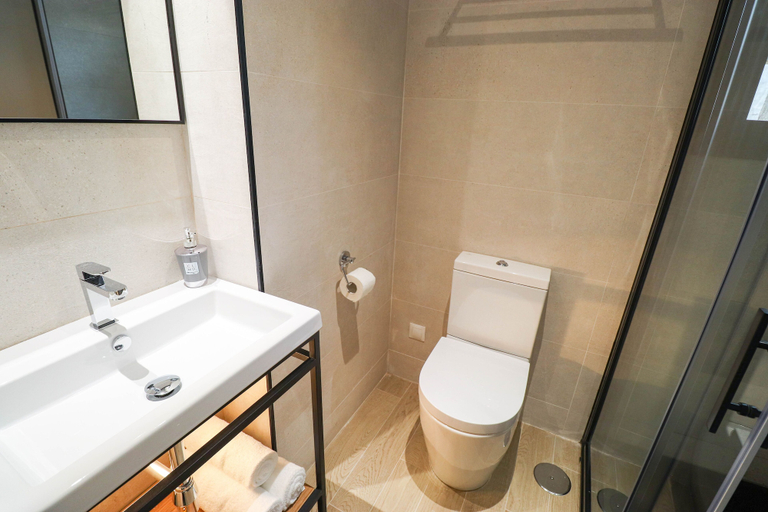 Bathroom 4, CIELO Madrid Studios, Madrid