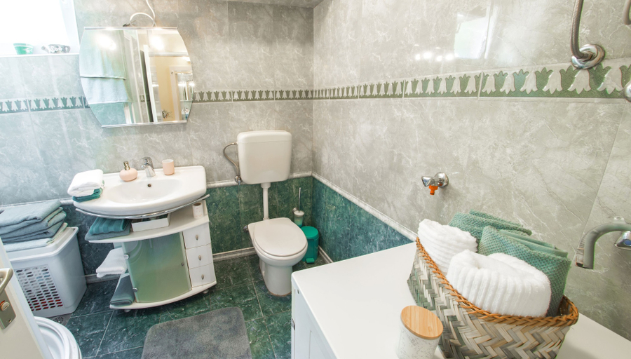 Bathroom 3, Apartment Hemingway, Herzegovina-Neretva