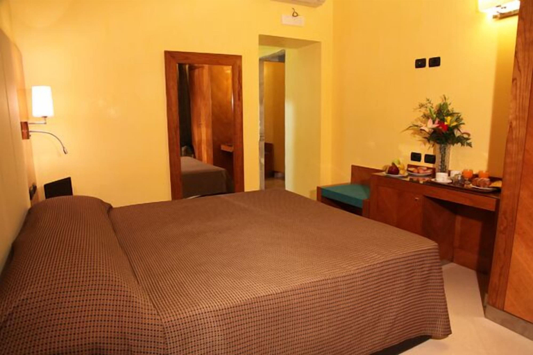 Bedroom 3, Federica's Home, Roma